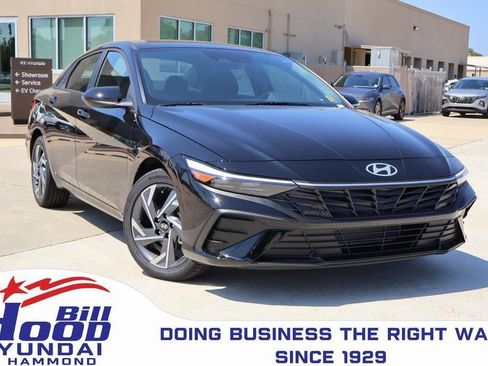 New 2025 Hyundai Elantra Sport image 1