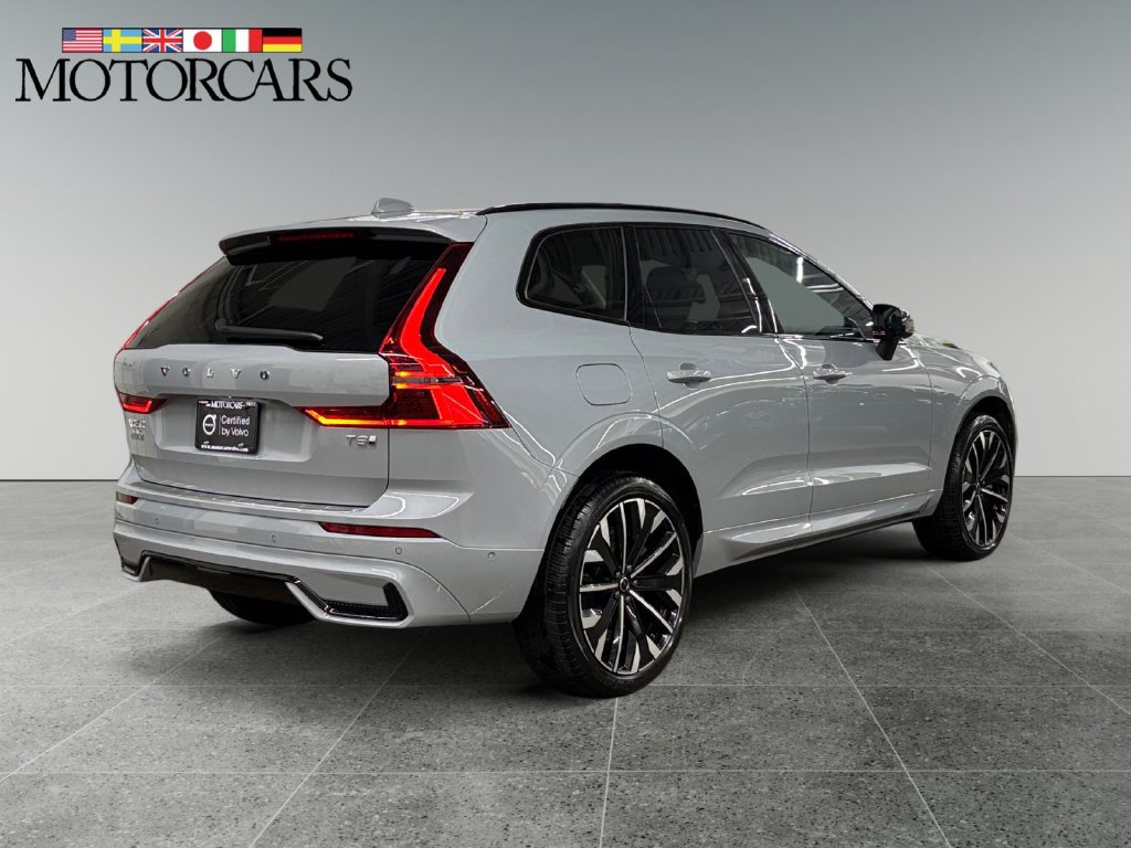 Certified 2026 Volvo XC60 T8 Ultra w/ Protection Package Premier AWD/4WD image 3