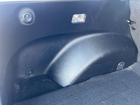 Used 2015 Subaru Crosstrek 2.0i Premium image 41