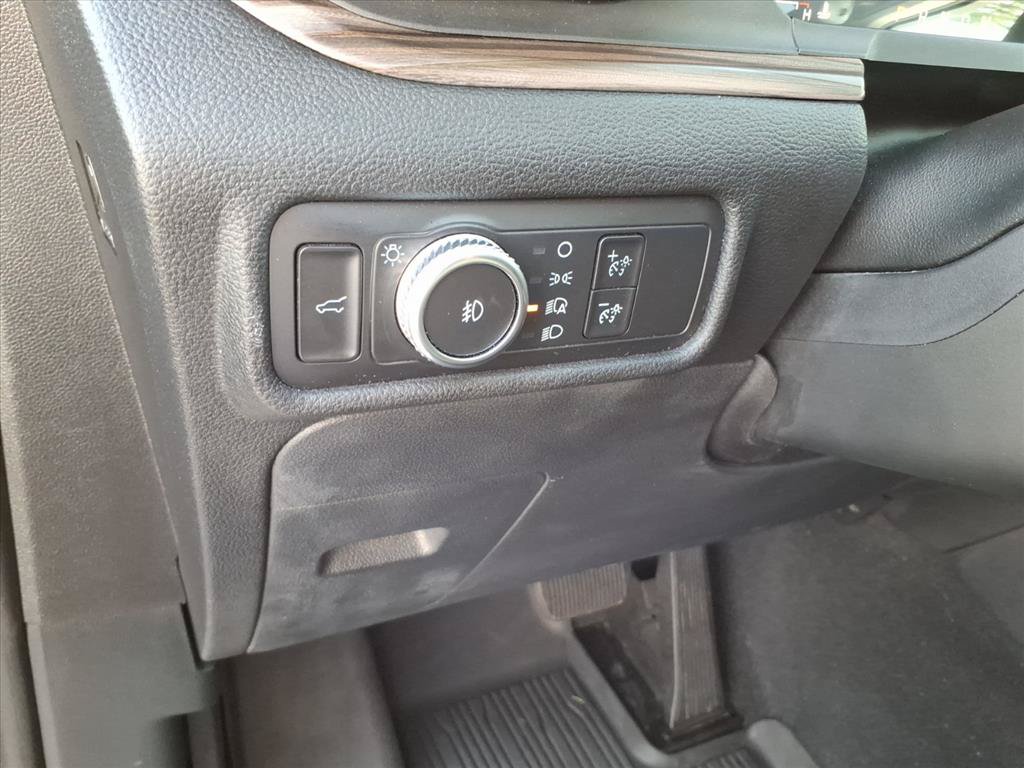 Used 2021 Ford Explorer Limited w/ Equipment Group 301A AWD/4WD image 27