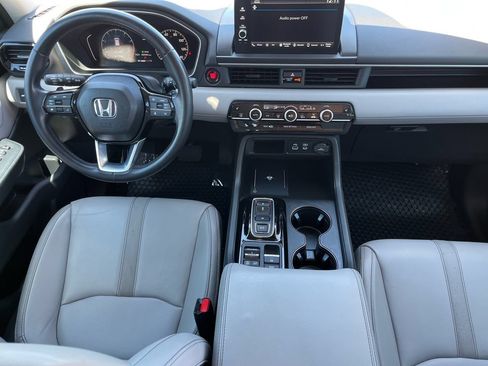 Used 2024 Honda Pilot EX-L image 11