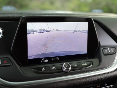 Used 2020 Chevrolet Blazer LT FWD image 14