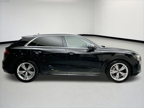 Used 2022 Audi Q8 Prestige w/ Prestige Package image 4