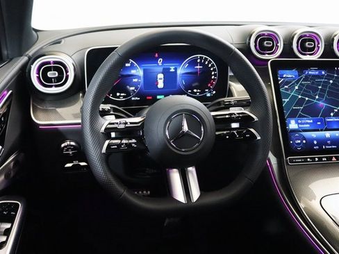 Certified 2025 Mercedes-Benz GLC 350e GLC 350e w/ AMG Line image 21