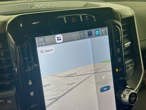 Used 2024 RAM 2500 Laramie image 24