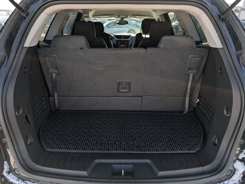 Used 2016 Chevrolet Traverse LT w/ Style and Technology Package image 18