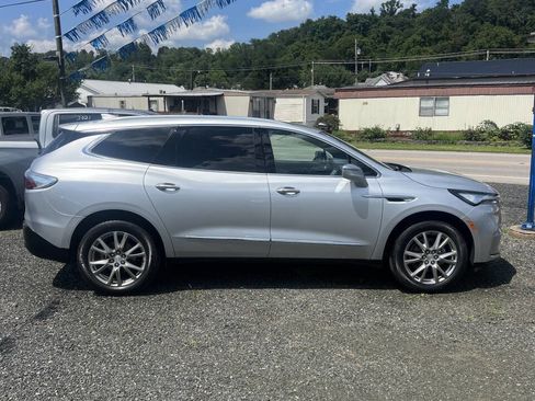 Used 2022 Buick Enclave Essence w/ Experience Buick Package image 15