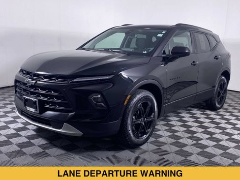 Certified 2024 Chevrolet Blazer LT w/ Convenience Package FWD image 16