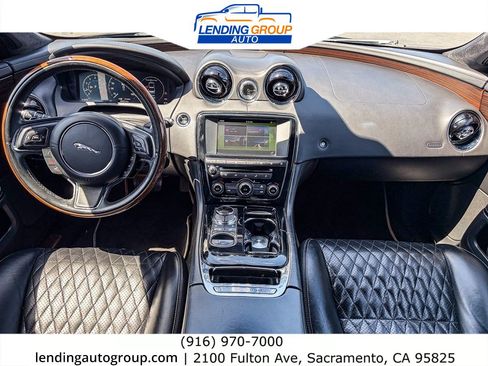 Used 2017 Jaguar XJ L Portfolio RWD image 11