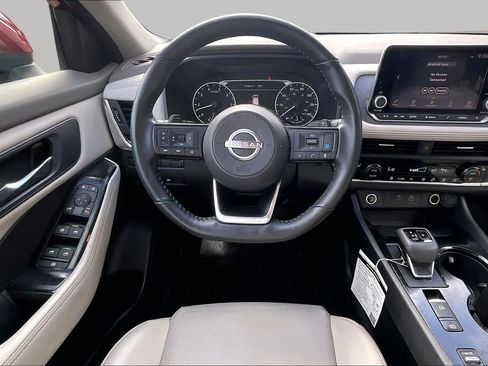 Certified 2023 Nissan Rogue SV w/ SV Premium B Package FWD image 6