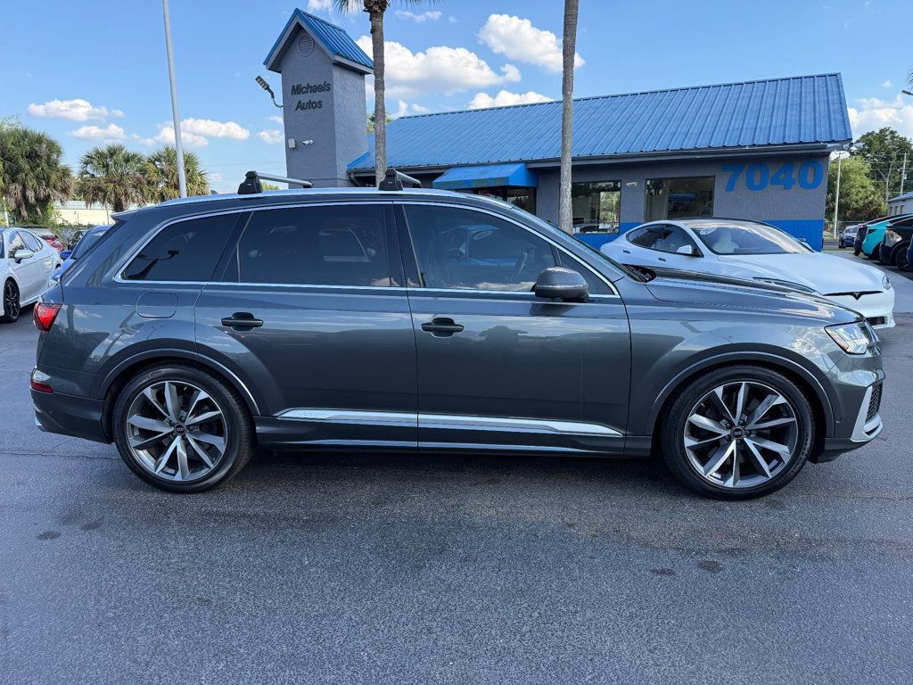Used 2023 Audi SQ7 Prestige AWD/4WD image 4
