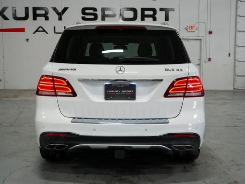 Used 2019 Mercedes-Benz GLE 43 AMG 4MATIC w/ Premium 2 Package image 5
