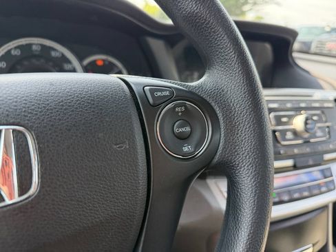 Used 2013 Honda Accord LX image 18