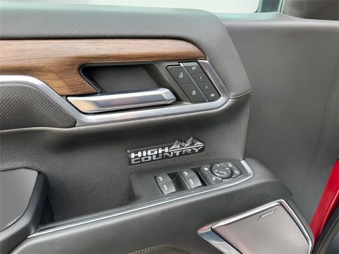 Used 2024 Chevrolet Silverado 1500 High Country w/ High Country Premium Package AWD/4WD image 19