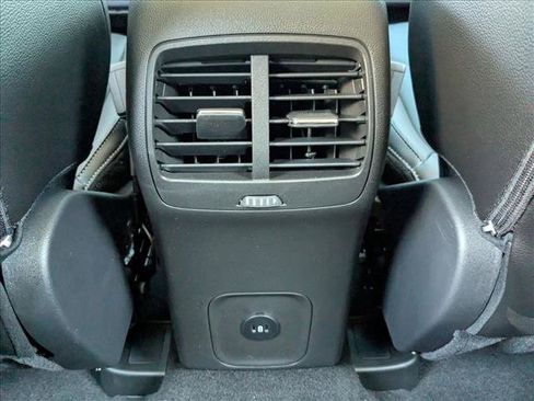 Used 2025 Ford Escape SE w/ PHEV Premium Package FWD image 18