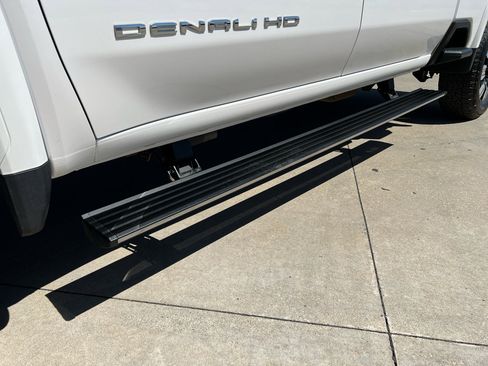 Used 2024 GMC Sierra 3500 Denali w/ Denali Reserve Package image 22