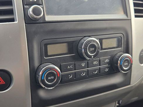 Used 2021 Nissan Frontier SV w/ Midnight Edition Floor Mats AWD/4WD image 27