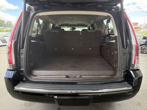 Used 2020 GMC Yukon XL Denali RWD image 6