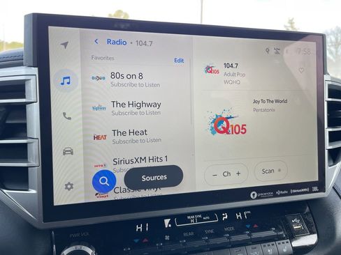 Used 2024 Toyota Sequoia Platinum image 11