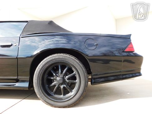 Used 1992 Chevrolet Camaro RS image 15