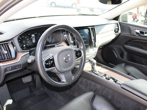 Used 2020 Volvo V60 T5 Cross Country AWD/4WD image 14
