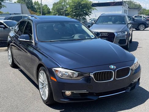 Used 2013 BMW 328i Sedan RWD image 3