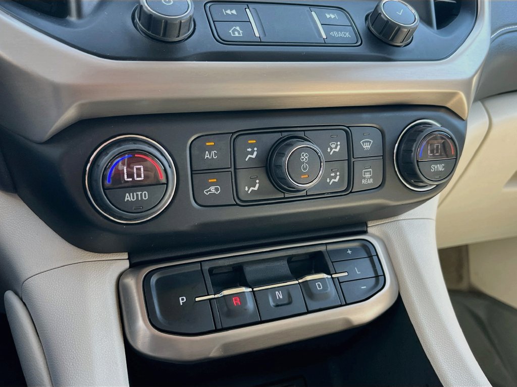 Used 2022 GMC Acadia Denali w/ Trailering Package FWD image 21