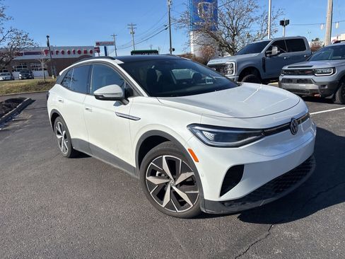 Used 2023 Volkswagen ID.4 S image 4