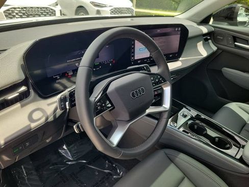 Certified 2026 Audi Q3 quattro 2.0T AWD/4WD image 17