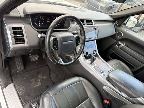 Used 2019 Land Rover Range Rover Sport HSE AWD/4WD image 18
