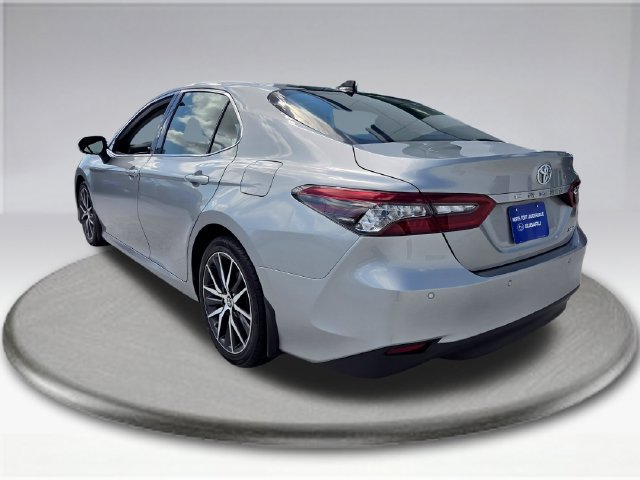 Used 2022 Toyota Camry XLE FWD image 16
