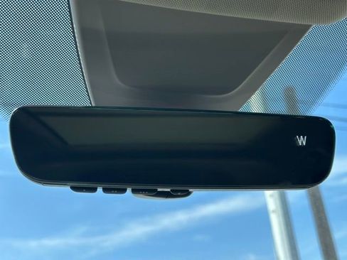 Certified 2024 Volkswagen Atlas SEL Premium R-Line image 19