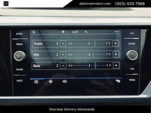 Used 2022 Volkswagen Taos SE w/ Panoramic Sunroof Package FWD image 35