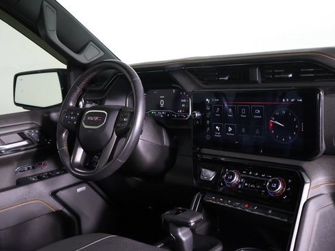 Used 2023 GMC Sierra 1500 AT4 w/ AT4 Preferred Package AWD/4WD image 27