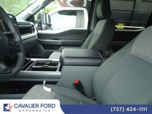 Used 2024 Ford F250 XLT w/ FX4 Off-Road Package AWD/4WD image 7