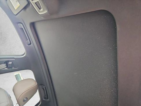 Used 2025 Audi Q5 Premium w/ Convenience Package image 16