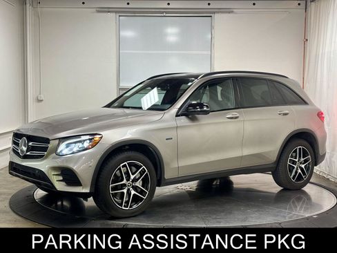 Used 2019 Mercedes-Benz GLC 350e 4MATIC image 4
