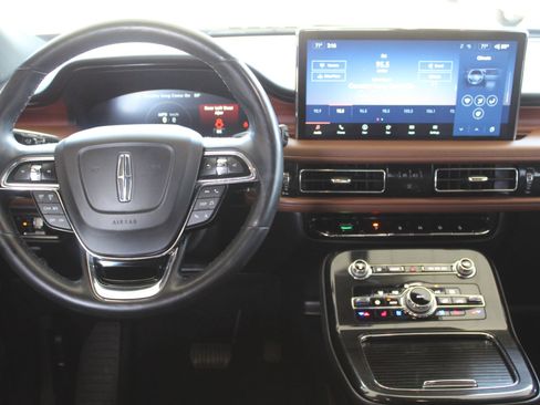 Used 2023 Lincoln Nautilus Reserve w/ Monochromatic Package image 26