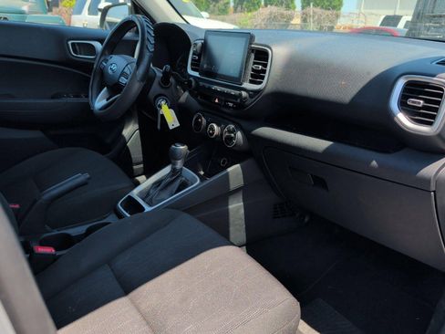 Used 2021 Hyundai Venue SE FWD image 37