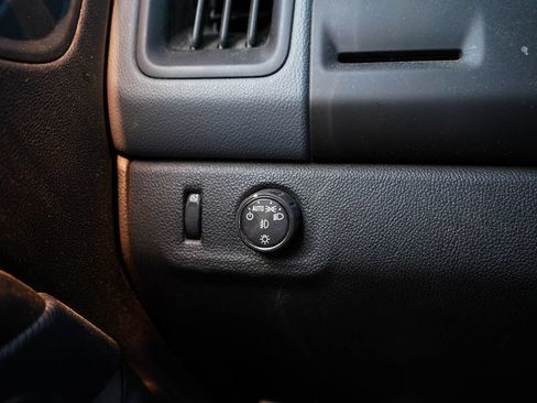 Used 2015 Chevrolet Colorado Z71 RWD image 29