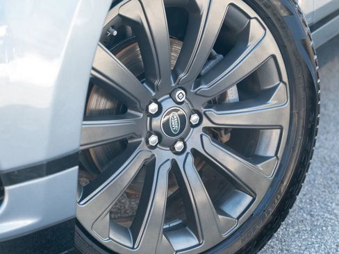 Used 2020 Land Rover Range Rover Velar R-Dynamic S image 9