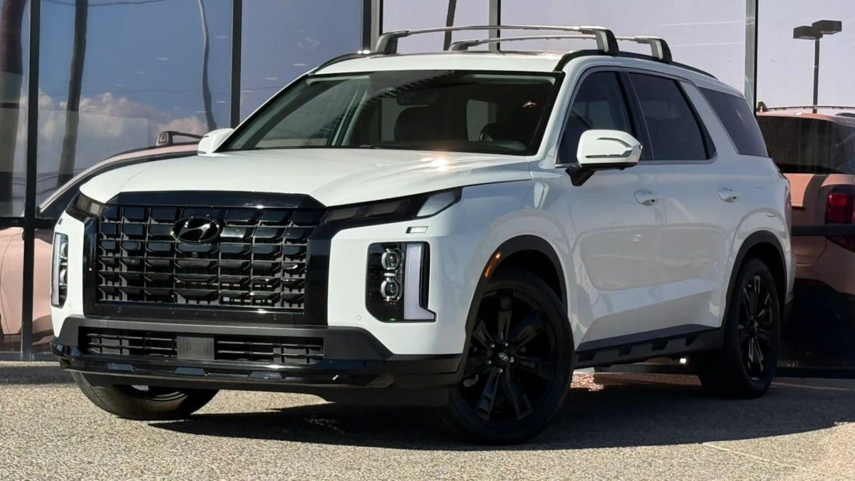 Used 2025 Hyundai Palisade XRT AWD/4WD image 2