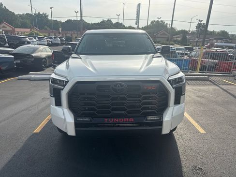 Used 2024 Toyota Tundra Limited w/ TRD Off-Road Package AWD/4WD image 10