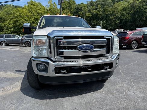 Used 2015 Ford F250 Lariat w/ Chrome Package image 10