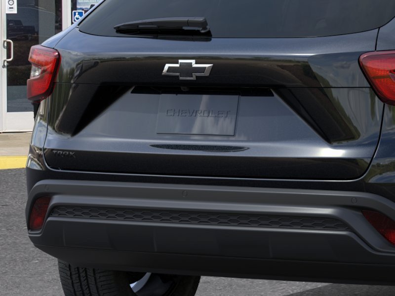 New 2026 Chevrolet Trax LS w/ LS Convenience Package FWD image 15