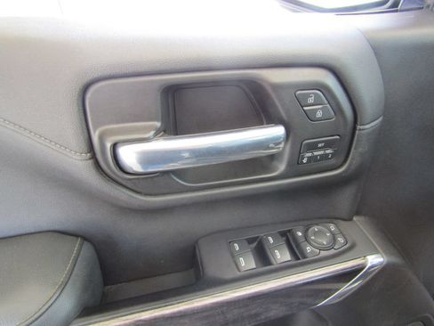 Used 2020 Chevrolet Silverado 1500 LTZ w/ LTZ Plus Package AWD/4WD image 28