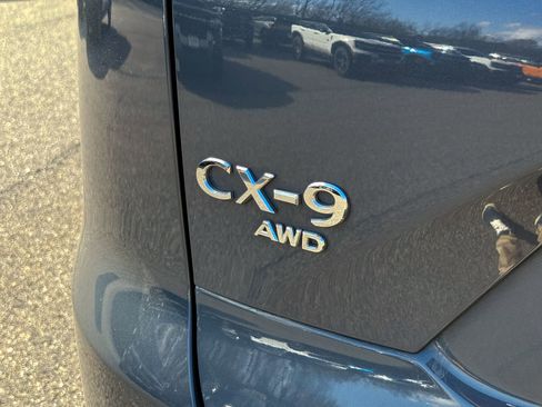 Used 2022 MAZDA CX-9 Carbon Edition AWD/4WD image 13