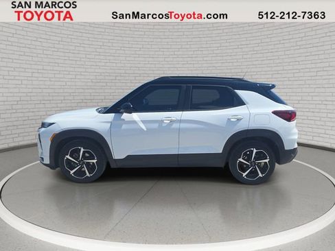 Used 2021 Chevrolet TrailBlazer RS w/ Sun and Liftgate Package image 8