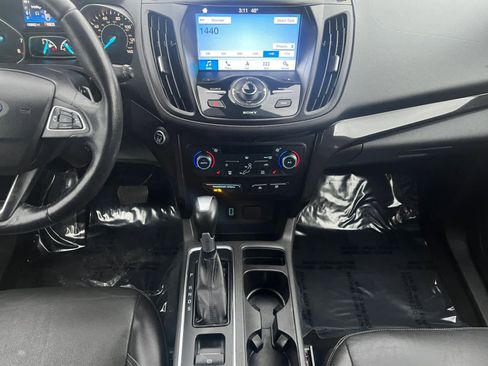 Used 2017 Ford Escape Titanium image 11