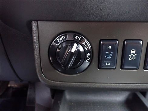 Used 2019 Nissan Frontier SV w/ Value Truck Package AWD/4WD image 20